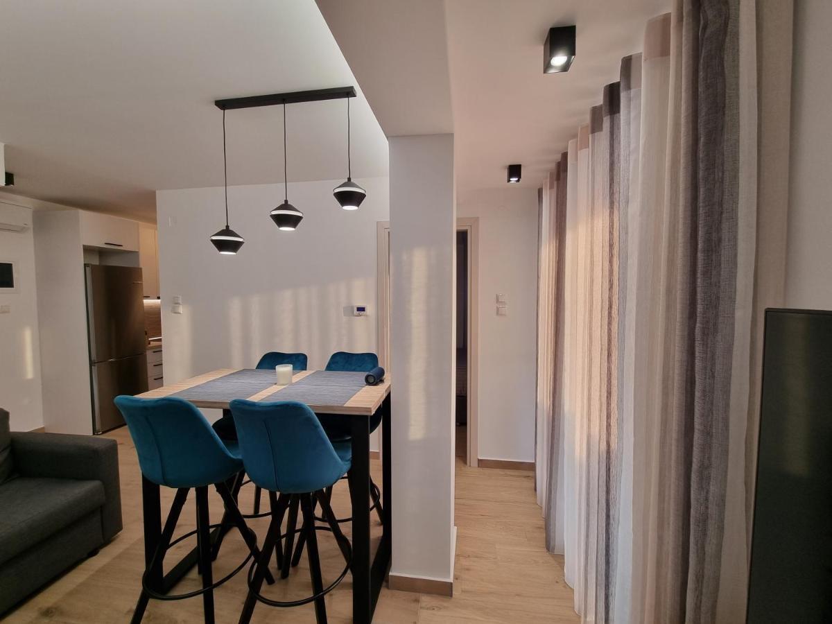 Larisa Hospitality I - Roof Top Apartment - With Free Parking Экстерьер фото